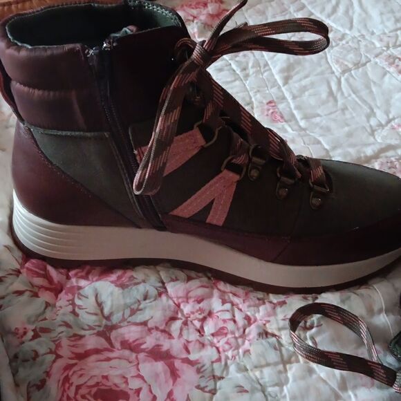 Alex Marie  - Picture 4 of 5